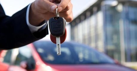 購車觀念悄然轉變 為何越來越多“聰明人”選擇暫緩買車？